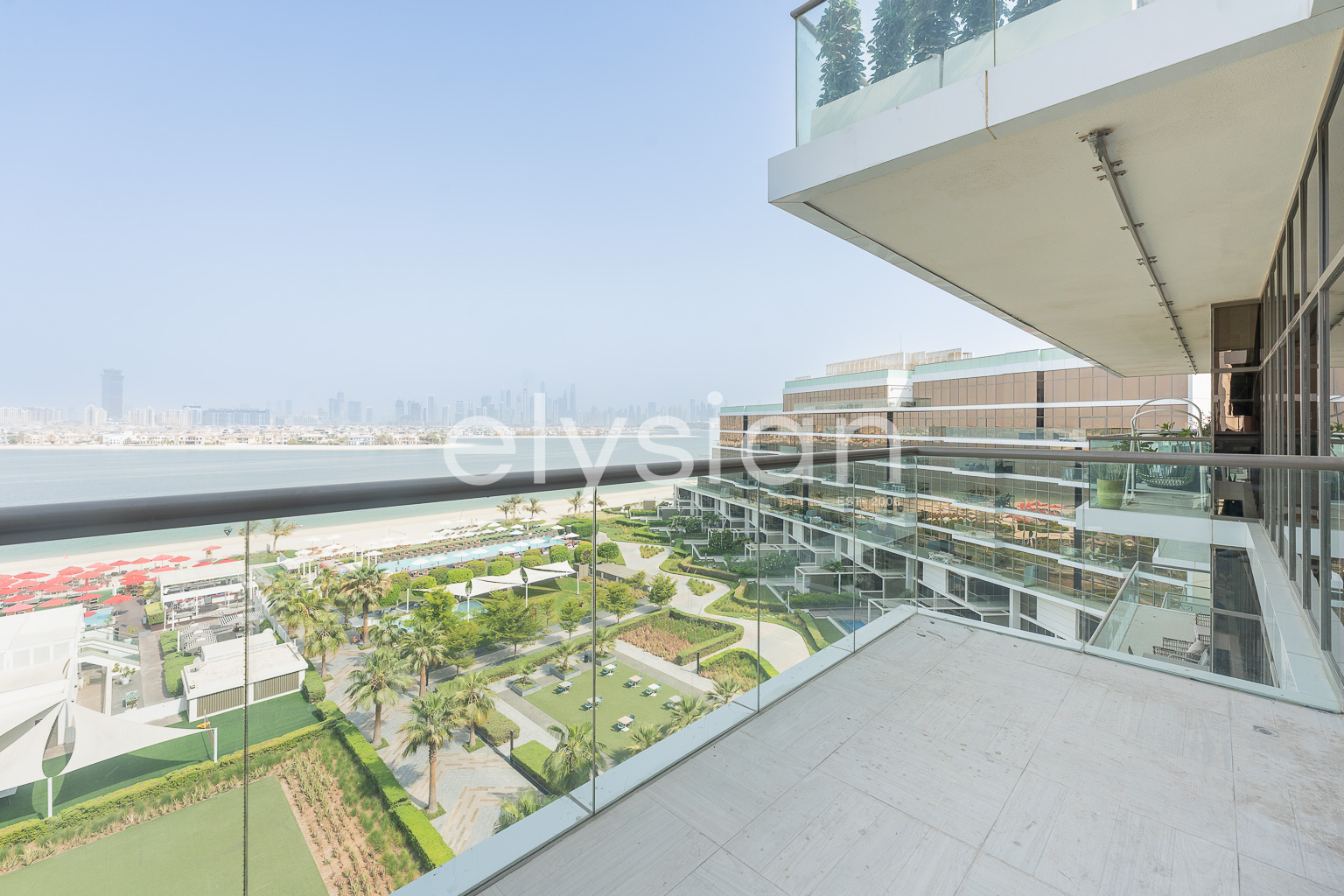 sea-views-i-upgraded-i-luxury-living